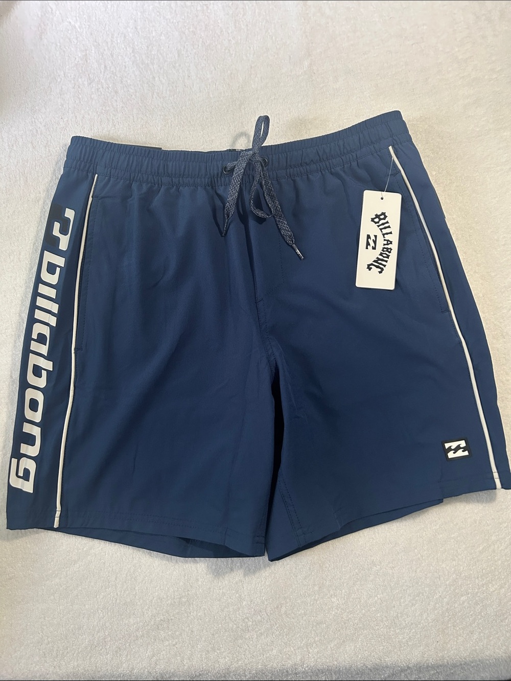 Billabong Medium Trunks Afterburner Swim Volley in Insignia Blue Undershorts NWT - Picture 2 of 12